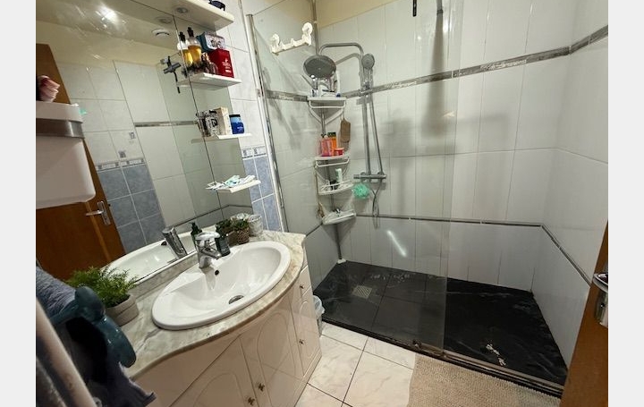 Maison ADISSAN (34230)  150 m2 260 000 € 