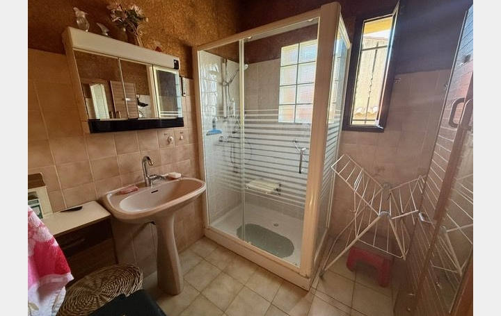 Villa MONTAGNAC (34530)  76 m2 238 000 € 