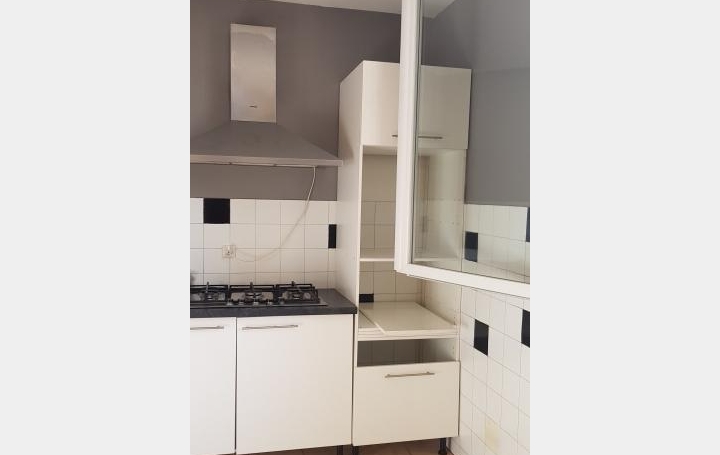 Réseau Immo-diffusion : Appartement P4  MONTAGNAC  73 m2 475 € 