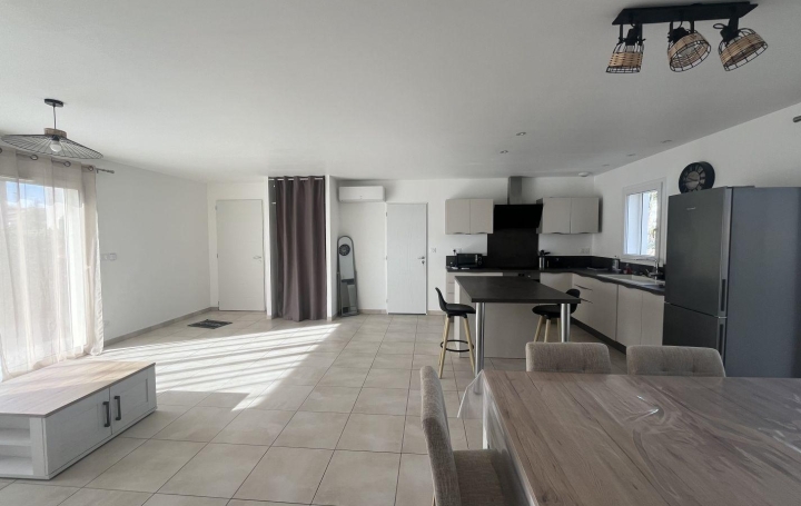 Maison PLAISSAN (34230)  78 m2 1 040 € 