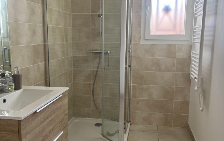 Maison PLAISSAN (34230)  78 m2 1 040 € 