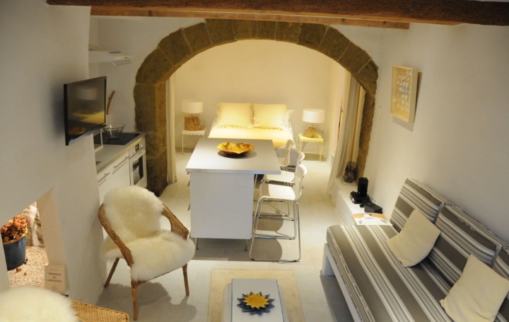 Maison de village MEZE (34140)  85 m2 336 000 € 