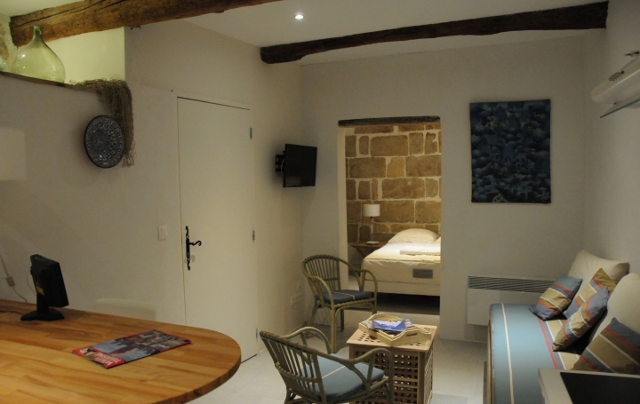 Maison de village MEZE (34140)  85 m2 336 000 € 