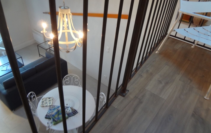 Maison de village MEZE (34140)  85 m2 336 000 € 