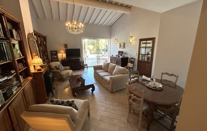 Villa MONTBAZIN (34560)  130 m2 450 000 € 