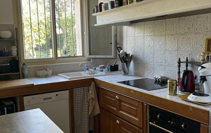 Villa MONTBAZIN (34560)  130 m2 450 000 € 