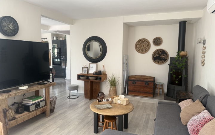 Villa MEZE (34140)  86 m2 449 000 € 