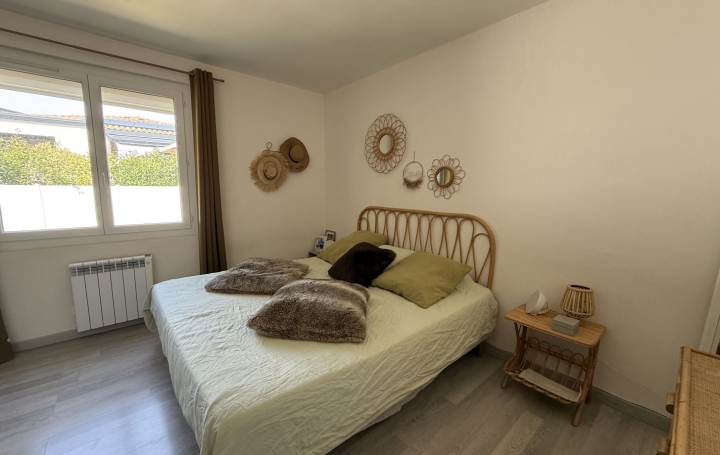 Villa MEZE (34140)  86 m2 449 000 € 