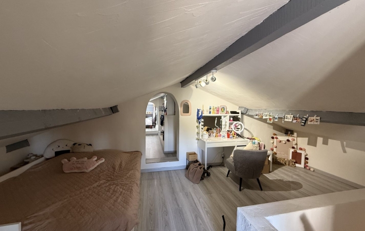 Villa MEZE (34140)  86 m2 449 000 € 