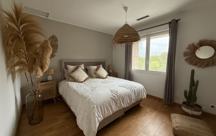 Maison MEZE (34140)  165 m2 1 236 000 € 