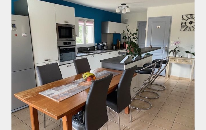 Villa MEZE (34140)  110 m2 393 000 € 