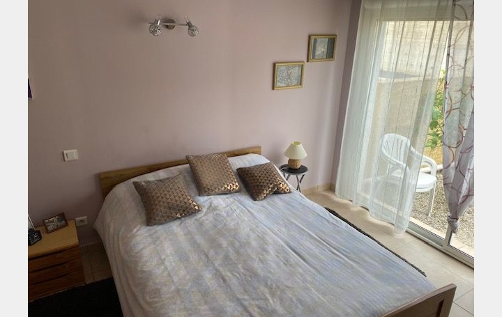 Villa MEZE (34140)  110 m2 393 000 € 