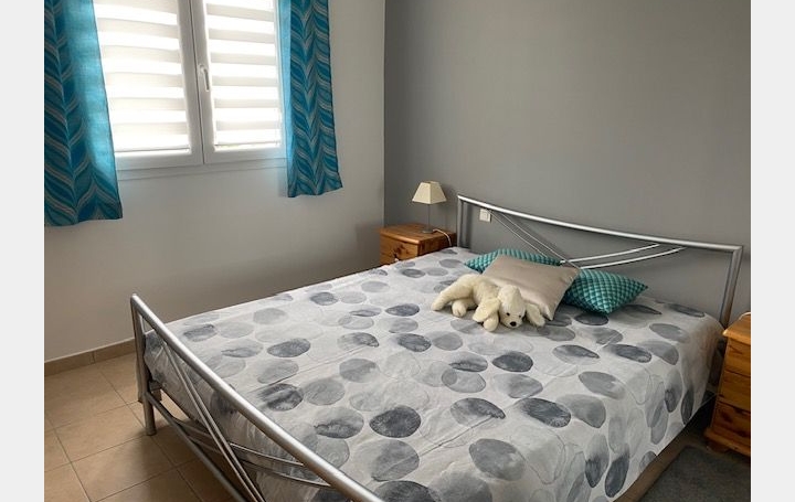 Villa MEZE (34140)  110 m2 393 000 € 