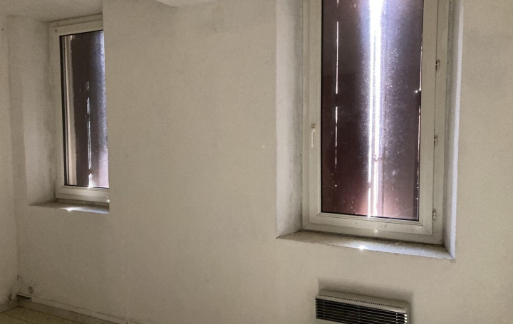 Immeuble CUXAC-D'AUDE (11590)  180 m2 113 400 € 