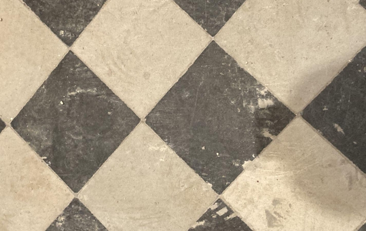 5 Pièces BEZIERS (34500)  113 m2 156 600 € 