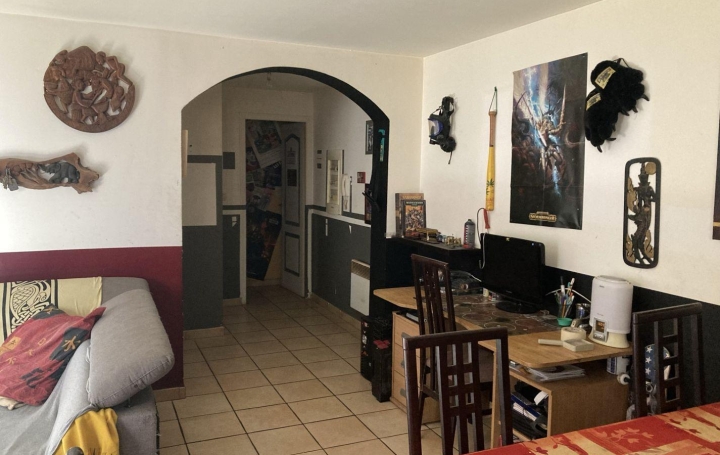 Immeuble SALLELES-D'AUDE (11590)  130 m2 176 550 € 