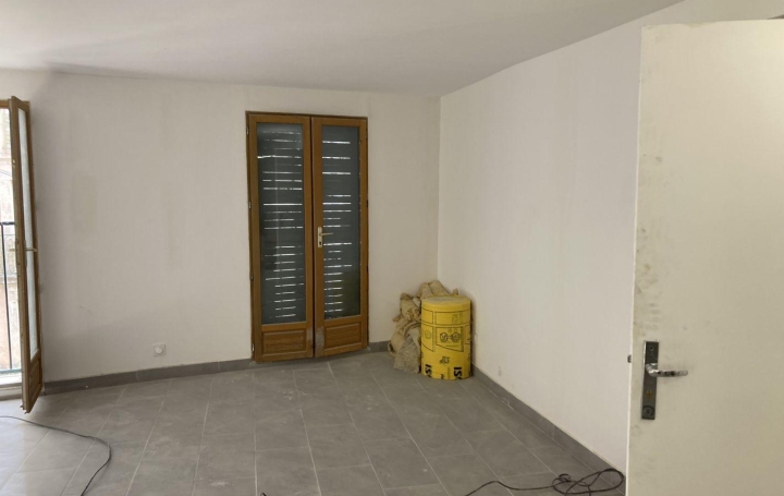 Immeuble BEZIERS (34500)  288 m2 420 000 € 