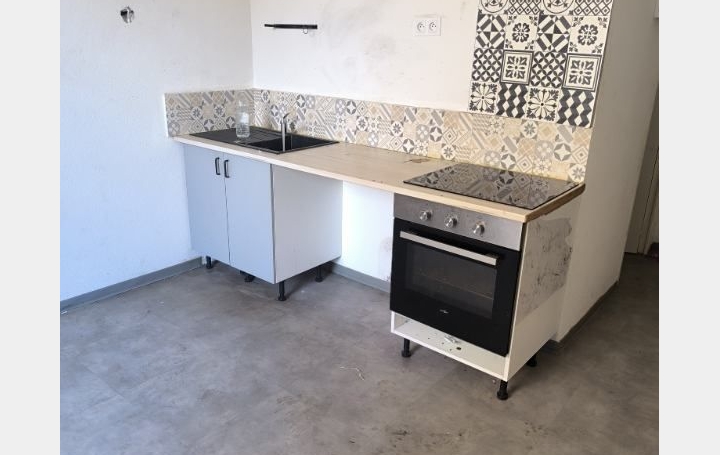 Immeuble BEZIERS (34500)  160 m2 244 000 € 