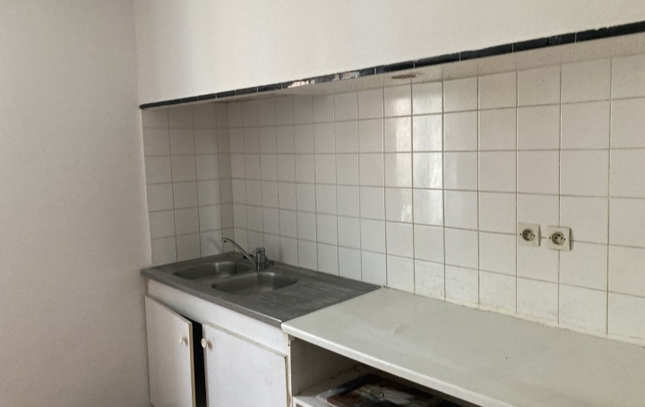 Immeuble BEZIERS (34500)  108 m2 145 800 € 