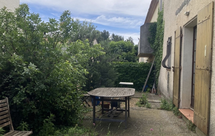 Villa NARBONNE (11100)  200 m2 242 650 € 