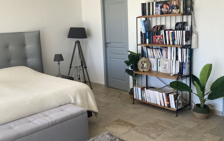 Villa NARBONNE (11100)  170 m2 480 000 € 