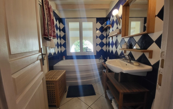 Maison LAURENS (34480)  154 m2 449 000 € 