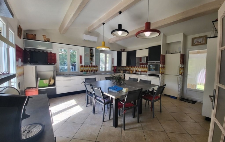 Maison LAURENS (34480)  154 m2 449 000 € 