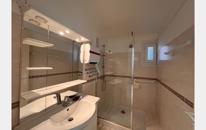 3 Pièces MARSEILLAN (34340)  58 m2 750 € 