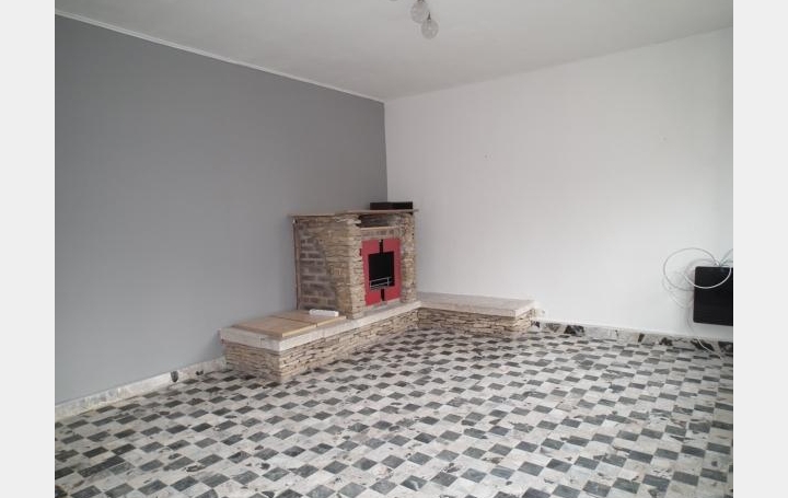 Réseau Immo-diffusion : Maison de village  SAINT-ETIENNE-DES-SORTS  80 m2 500 € 