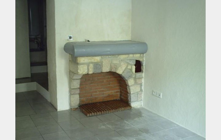 Réseau Immo-diffusion : Appartement P1  LIRAC  25 m2 360 € 