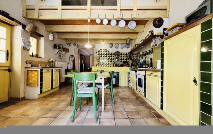 Mas GOUDARGUES (30630)  136 m2 485 000 € 