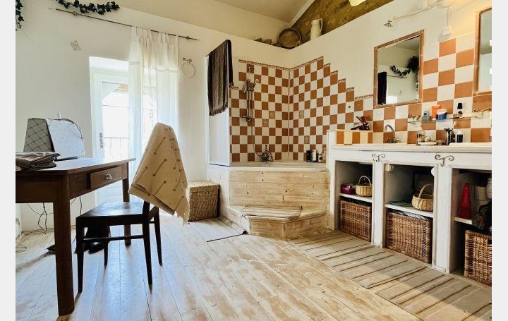 Mas GOUDARGUES (30630)  136 m2 485 000 € 