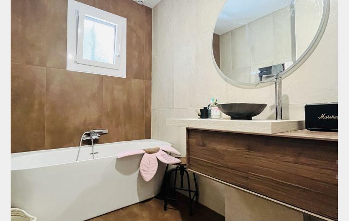 Villa GOUDARGUES (30630)  126 m2 371 000 € 