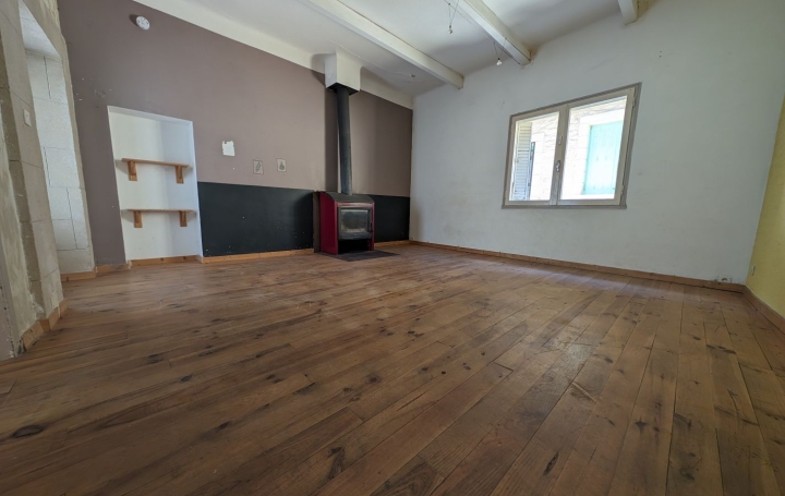 Immeuble BAGNOLS-SUR-CEZE (30200)  241 m2 227 999 € 