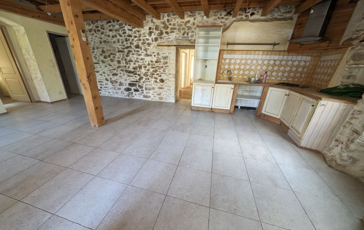 Immeuble BAGNOLS-SUR-CEZE (30200)  241 m2 227 999 € 