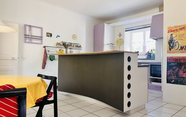 Mas GOUDARGUES (30630)  168 m2 340 000 € 