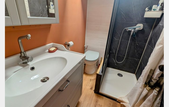 Maison de village GOUDARGUES (30630)  40 m2 89 900 € 