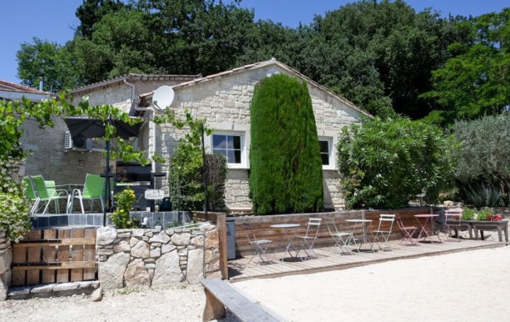 Propriété SAINT-MARTIN-D'ARDECHE (07700)  290 m2 915 000 € 