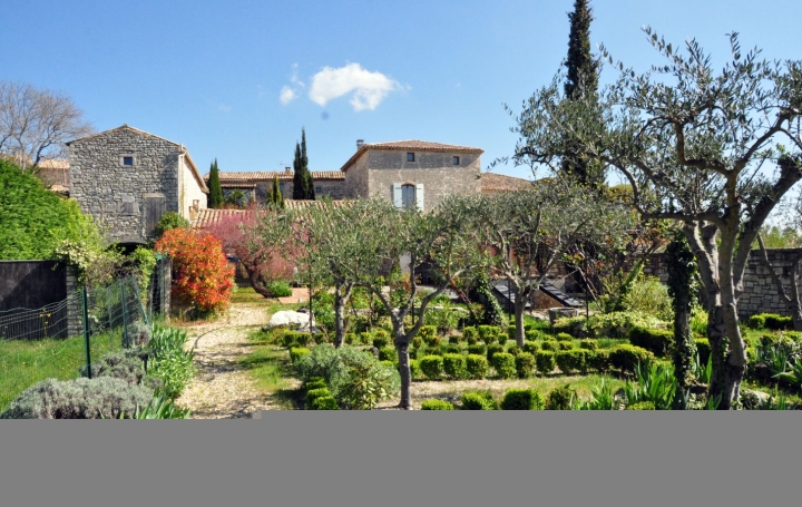 Propriété GOUDARGUES (30630)  131 m2 650 000 € 