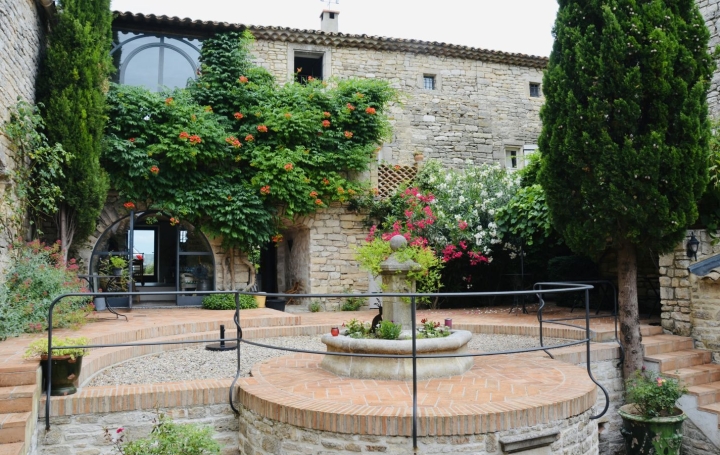 Propriété GOUDARGUES (30630)  131 m2 650 000 € 