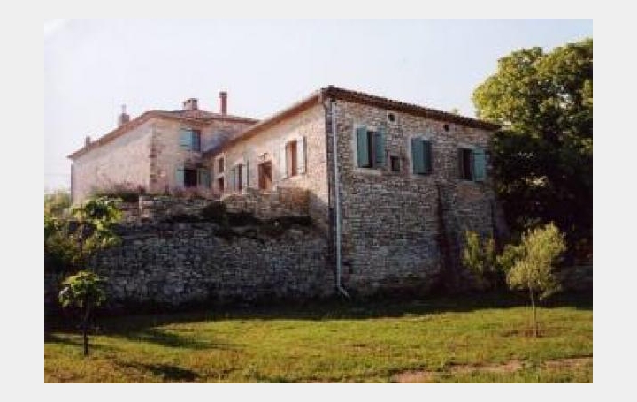 Réseau Immo-diffusion : Maison de village  LE GARN  247 m2 595 000 € 