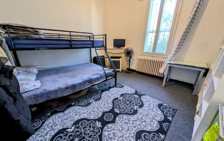 Maison de ville AVIGNON (84000)  120 m2 171 200 € 