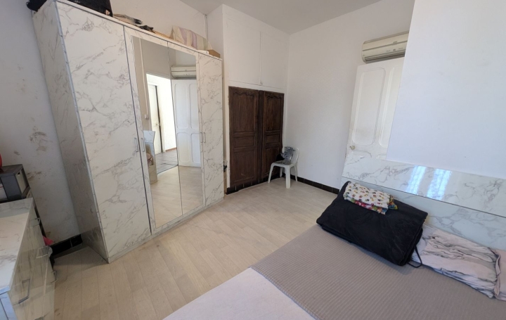 Maison de ville AVIGNON (84000)  120 m2 171 200 € 