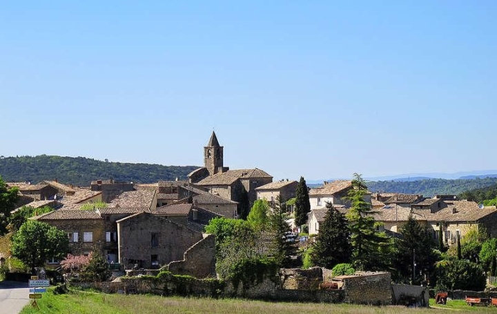 Maison GOUDARGUES (30630)  100 m2 359 000 € 