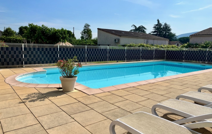 Propriété VALLON-PONT-D'ARC (07150)  719 m2 1 040 000 € 