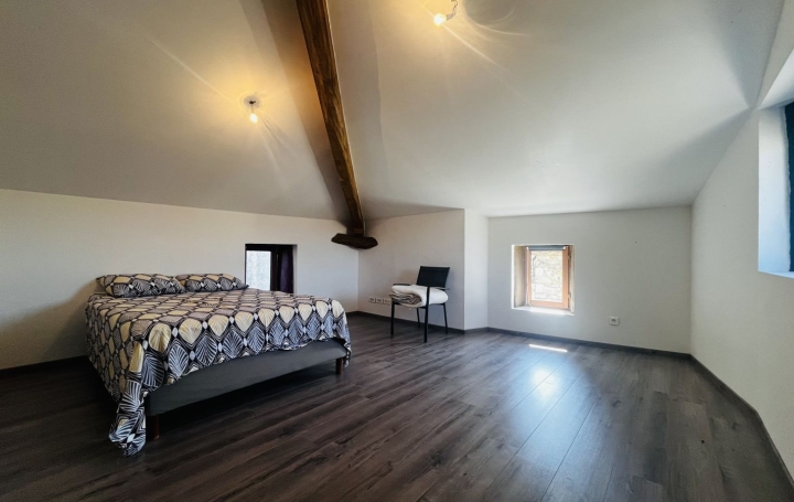 Maison de village GOUDARGUES (30630)  145 m2 245 000 € 