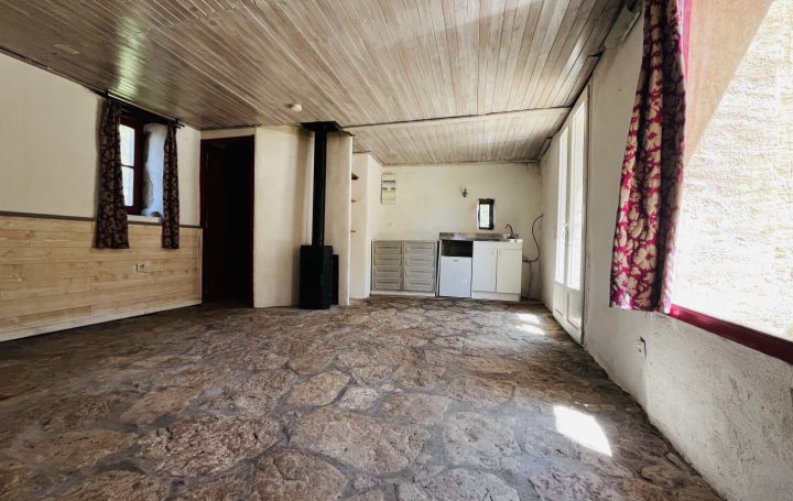 Maison GOUDARGUES (30630)  154 m2 218 000 € 