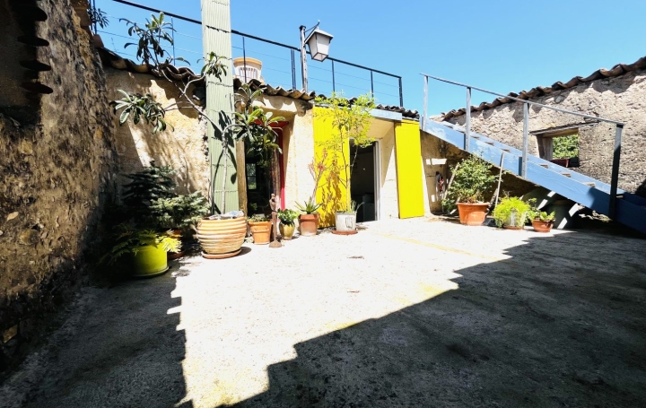 Maison GOUDARGUES (30630)  154 m2 218 000 € 