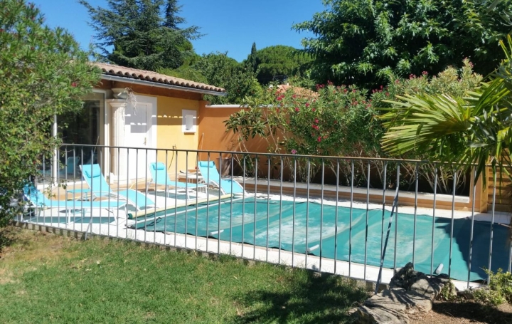 Maison TRESQUES (30330)  240 m2 609 000 € 