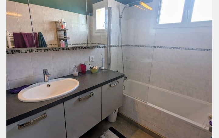 Maison ORSAN (30200)  163 m2 314 000 € 